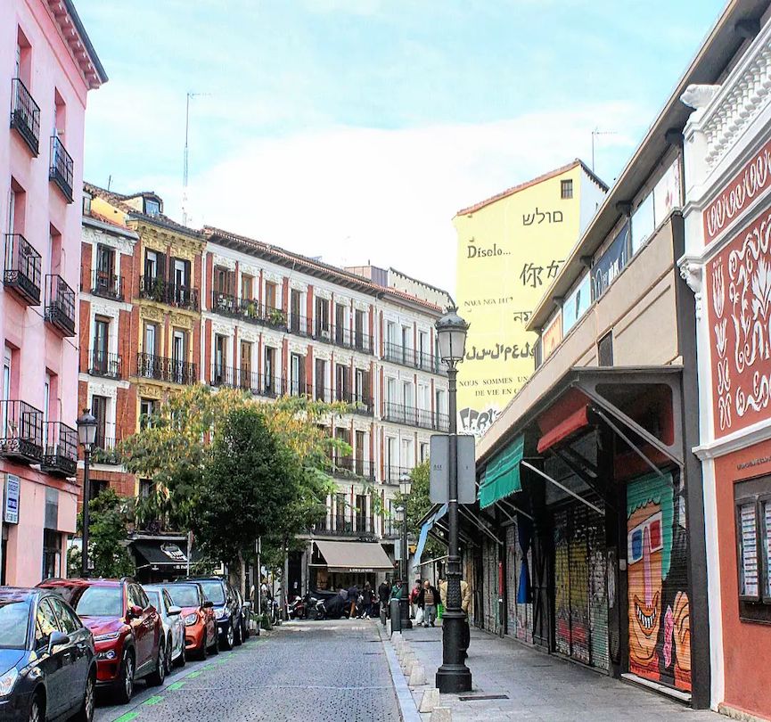 Visita a Madrid - Cine Doré_quartiere