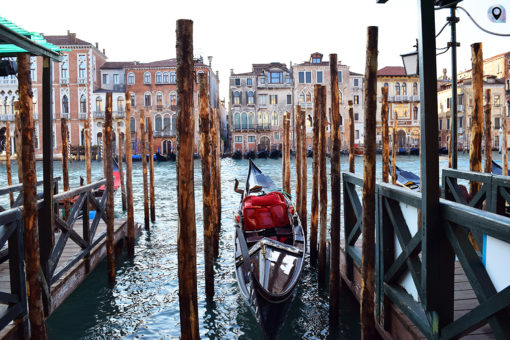 Gondole al molo, Venezia